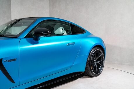 Mercedes-Benz Amg GT 63 S E PERFORMANCE PREMIUM PLUS. NIGHT PACK. H,C & M SEATS. PAN ROOF. LIFT. 69