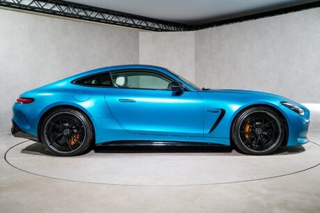 Mercedes-Benz Amg GT 63 S E PERFORMANCE PREMIUM PLUS. NIGHT PACK. H,C & M SEATS. PAN ROOF. LIFT. 7