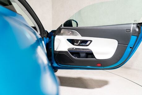 Mercedes-Benz Amg GT 63 S E PERFORMANCE PREMIUM PLUS. NIGHT PACK. H,C & M SEATS. PAN ROOF. LIFT. 77