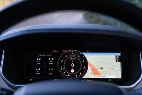 Land Rover Range Rover Sport SVR URBAN EDITION. URBAN EDITION. FIXED SIDE STEPS. PANO ROOF. PIXEL LEDS 13