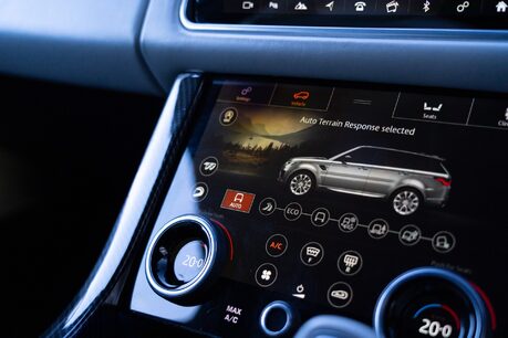 Land Rover Range Rover Sport SVR URBAN EDITION. URBAN EDITION. FIXED SIDE STEPS. PANO ROOF. PIXEL LEDS 14