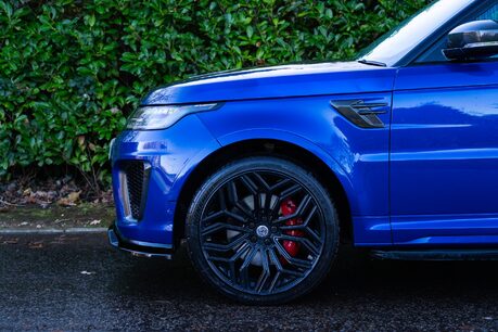 Land Rover Range Rover Sport SVR URBAN EDITION. URBAN EDITION. FIXED SIDE STEPS. PANO ROOF. PIXEL LEDS 5