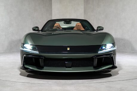 Ferrari 12 Cilindri SPIDER. DELIVERY MILEAGE. NERO DS EXTERIOR PACK. CARBON WHEEL & LEDs. LIFT 2