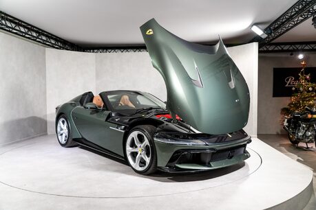 Ferrari 12 Cilindri SPIDER. DELIVERY MILEAGE. NERO DS EXTERIOR PACK. CARBON WHEEL & LEDs. LIFT 42