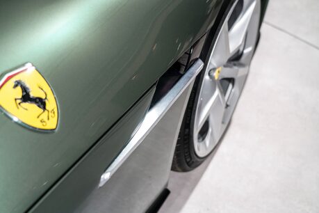 Ferrari 12 Cilindri SPIDER. DELIVERY MILEAGE. NERO DS EXTERIOR PACK. CARBON WHEEL & LEDs. LIFT 37