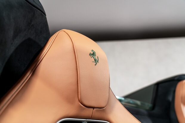 Ferrari 12 Cilindri SPIDER. DELIVERY MILEAGE. NERO DS EXTERIOR PACK. CARBON WHEEL & LEDs. LIFT 4