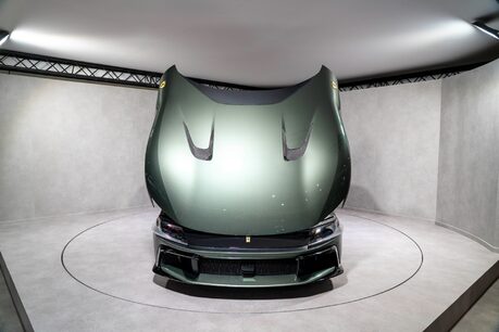 Ferrari 12 Cilindri SPIDER. DELIVERY MILEAGE. NERO DS EXTERIOR PACK. CARBON WHEEL & LEDs. LIFT 41