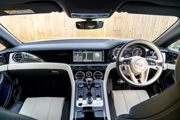 Bentley Continental GT V8. MULLINER SPEC. TOURING SPEC. CENTENARY SPEC. H,C & M SEATS. B&O. 2