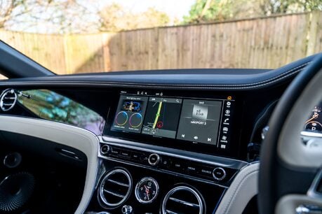 Bentley Continental GT V8. MULLINER SPEC. TOURING SPEC. CENTENARY SPEC. H,C & M SEATS. B&O. 13