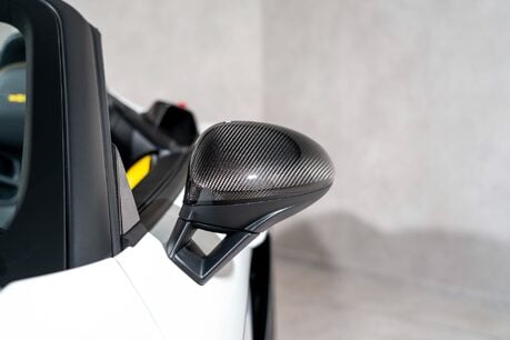 Porsche 718 SPYDER RS PDK. WEISSACH PACKAGE. CERAMIC BRAKES. LIFT. BOSE. 48