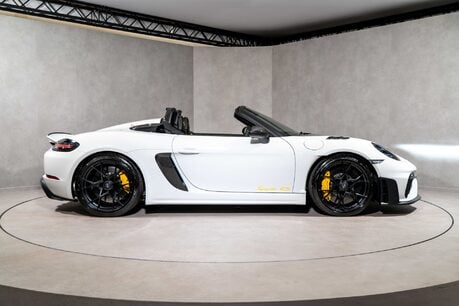 Porsche 718 SPYDER RS PDK. WEISSACH PACKAGE. CERAMIC BRAKES. LIFT. BOSE. 7