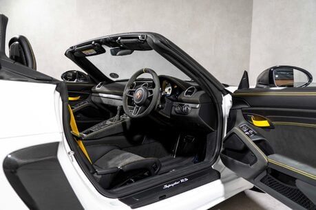 Porsche 718 SPYDER RS PDK. WEISSACH PACKAGE. CERAMIC BRAKES. LIFT. BOSE. 15