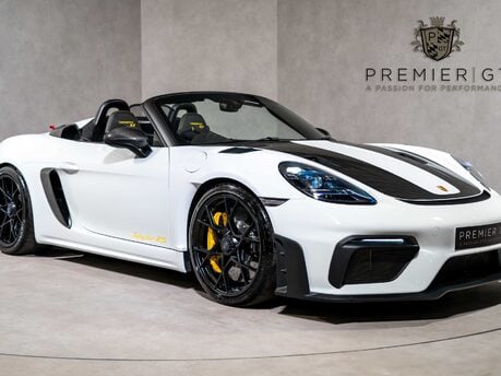 Porsche 718 SPYDER RS PDK. WEISSACH PACKAGE. CERAMIC BRAKES. LIFT. BOSE.