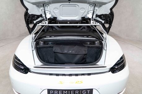 Porsche 718 SPYDER RS PDK. WEISSACH PACKAGE. CERAMIC BRAKES. LIFT. BOSE. 73