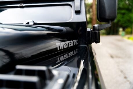 Land Rover Defender 90 TD XS STATION WAGON. TWISTED EDITION. TWISTED UPGRADES. HEATED SEATS. 4