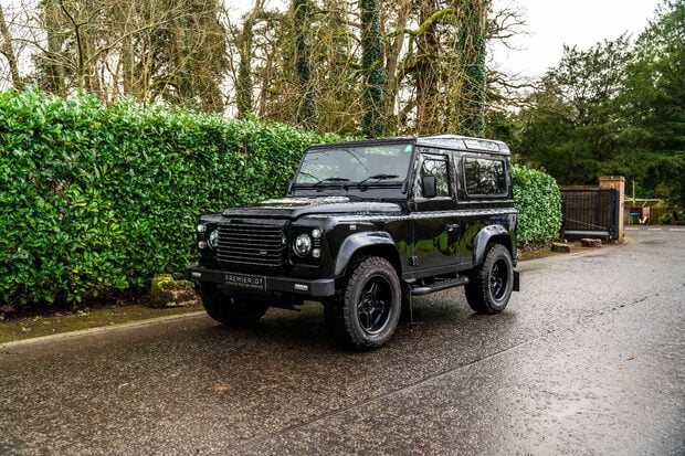 Land Rover Defender 90 TD XS STATION WAGON. TWISTED EDITION. TWISTED UPGRADES. HEATED SEATS. 1