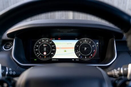 Land Rover Range Rover Sport SVR CARBON EDITION. DEPLOYABLE SIDE STEPS. MATRIX LEDs. CARBON FIBRE ENGINE BAY 6