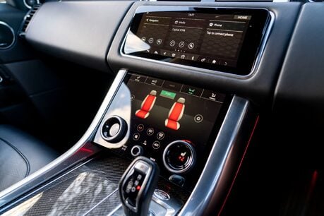 Land Rover Range Rover Sport SVR CARBON EDITION. DEPLOYABLE SIDE STEPS. MATRIX LEDs. CARBON FIBRE ENGINE BAY 11