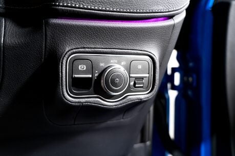 Mercedes-Benz G Series G 450 D AMG LINE PREMIUM PLUS. NIGHT PACKAGE. SLIDING SUNROOF. BURMESTER. 47