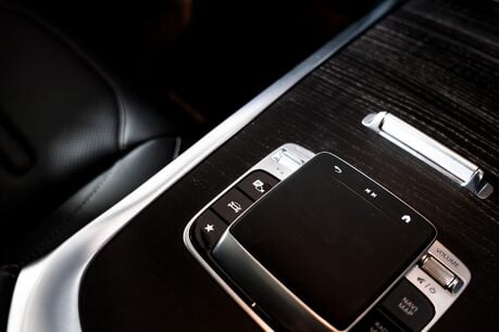 Mercedes-Benz G Series G 450 D AMG LINE PREMIUM PLUS. NIGHT PACKAGE. SLIDING SUNROOF. BURMESTER. 26