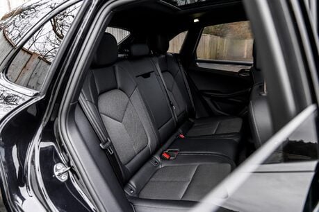 Porsche Macan S PDK. PANO ROOF. BOSE SOUND SYSTEM. HEATED FRONT SEATS. REVERSING CAMERA. 16