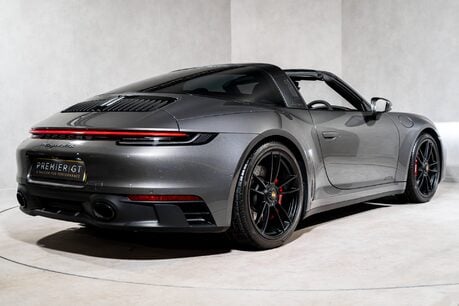 Porsche 911 TARGA 4 GTS PDK. SPORT DESIGN PACKAGE. BOSE. MATTE CARBON INTERIOR. PDLS+ 4