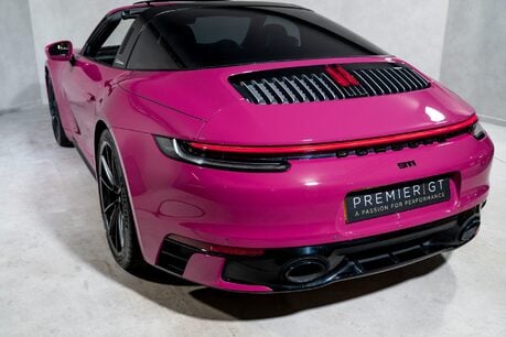 Porsche 911 TARGA 4S PDK. SPORT DESIGN PACKAGE. BOSE. SPORT EXHAUST. PORSCHE INNODRIVE. 47