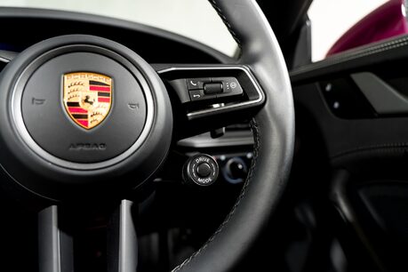 Porsche 911 TARGA 4S PDK. SPORT DESIGN PACKAGE. BOSE. SPORT EXHAUST. PORSCHE INNODRIVE. 53