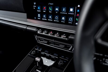 Porsche 911 TARGA 4S PDK. SPORT DESIGN PACKAGE. BOSE. SPORT EXHAUST. PORSCHE INNODRIVE. 36