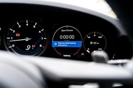 Porsche 911 TARGA 4S PDK. SPORT DESIGN PACKAGE. BOSE. SPORT EXHAUST. PORSCHE INNODRIVE. 29