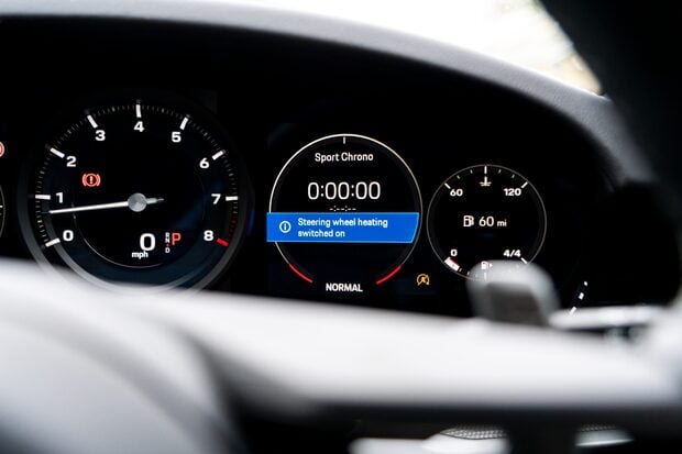 Porsche 911 TARGA 4S PDK. SPORT DESIGN PACKAGE. BOSE. SPORT EXHAUST. PORSCHE INNODRIVE. 5