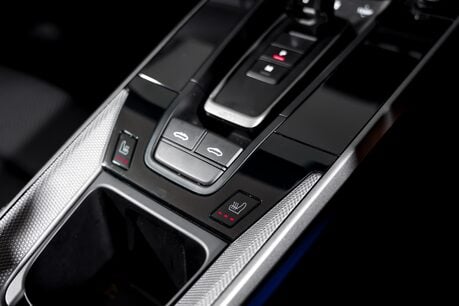 Porsche 911 TARGA 4S PDK. SPORT DESIGN PACKAGE. BOSE. SPORT EXHAUST. PORSCHE INNODRIVE. 39