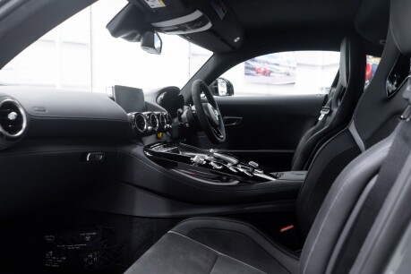 Mercedes-Benz Amg GT R PREMIUM. NOW SOLD. SIMILAR REQUIRED. PLEASE CALL 01903 254 800. 52