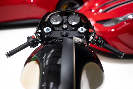 Norton Dominator SS PHANTOM. ONE OF A KIND BUILD. MONOBLOCK BREMBO BRAKES. OHLINS SUSPENSION 2