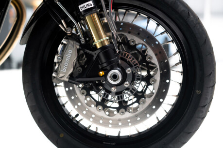 Norton Dominator SS PHANTOM. ONE OF A KIND BUILD. MONOBLOCK BREMBO BRAKES. OHLINS SUSPENSION 25