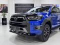 Toyota Hilux INVINCIBLE X 4WD D-4D DCB 2