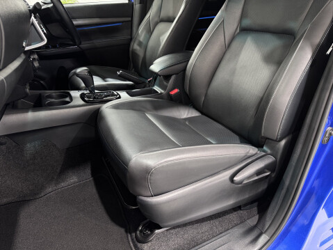 Toyota Hilux INVINCIBLE X 4WD D-4D DCB 41