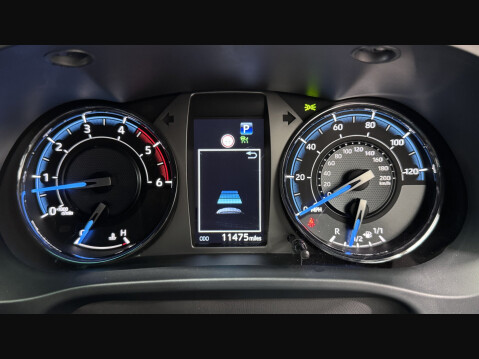 Toyota Hilux INVINCIBLE X 4WD D-4D DCB 66