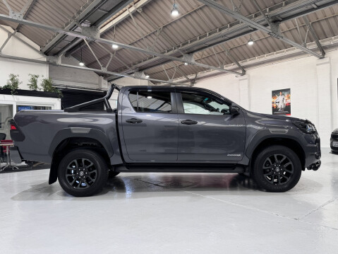 Toyota Hilux INVINCIBLE X 4WD D-4D DCB 7