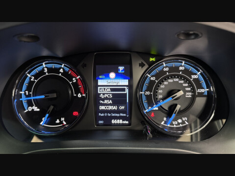 Toyota Hilux INVINCIBLE X 4WD D-4D DCB 56