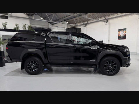 Toyota Hilux INVINCIBLE X 4WD D-4D DCB 3
