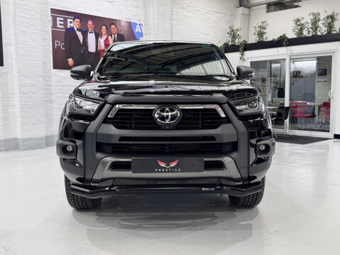 Toyota Hilux INVINCIBLE X 4WD D-4D DCB 5