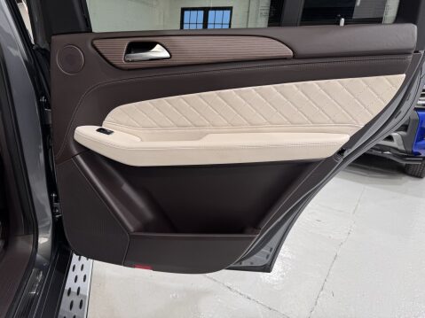 Mercedes-Benz GLS GLS 350 D 4MATIC GRAND EDITION 74
