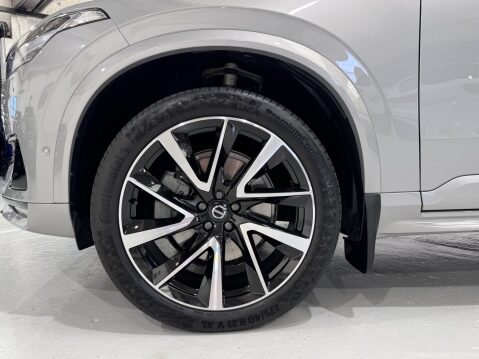 Volvo XC90 B5 PLUS AWD MHEV 49