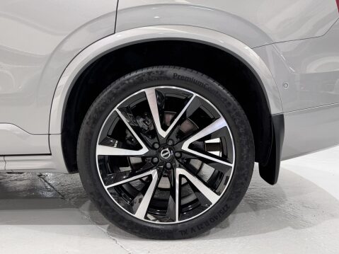 Volvo XC90 B5 PLUS AWD MHEV 52