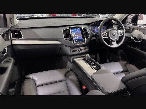 Volvo XC90 B5 PLUS AWD MHEV 31