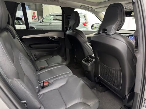 Volvo XC90 B5 PLUS AWD MHEV 44