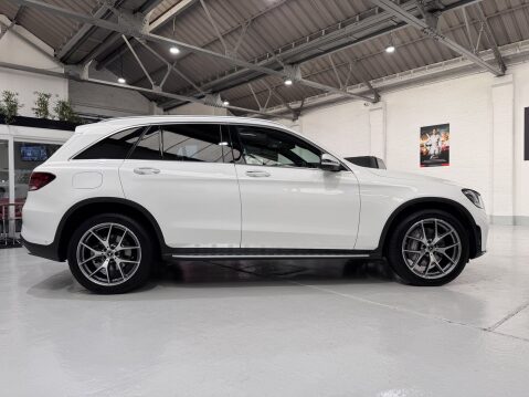 Mercedes-Benz GLC GLC 300 D 4MATIC AMG LINE PREMIUM PLUS 7