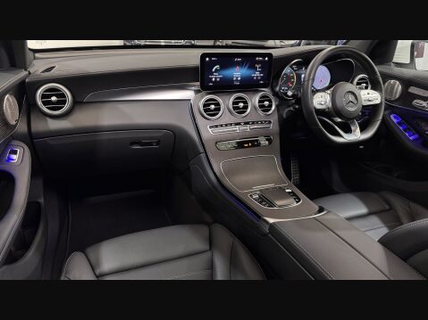 Mercedes-Benz GLC GLC 300 D 4MATIC AMG LINE PREMIUM PLUS 32