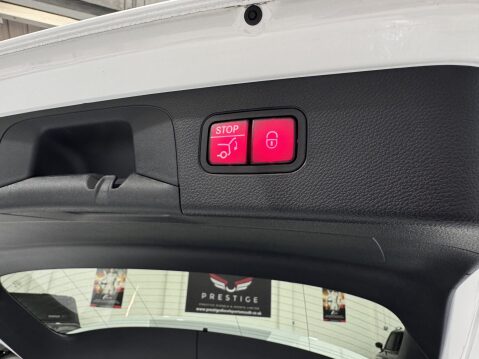 Mercedes-Benz GLC GLC 300 D 4MATIC AMG LINE PREMIUM PLUS 64